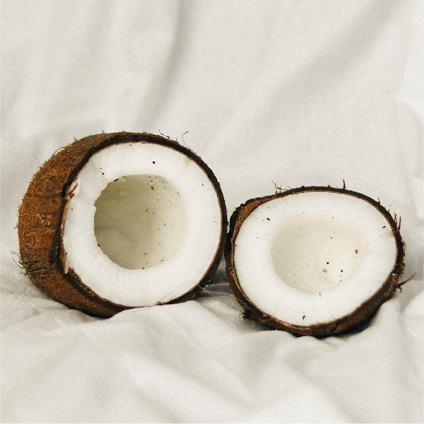 Caprylic/Capric Triglyceride — a plant-derived emollient that softens skin, locks in moisture, and helps strengthen the skin barrier for a smooth, comfortable finish